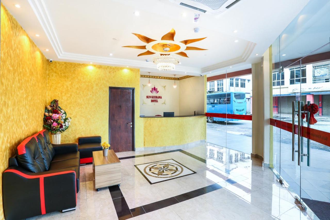 Oyo 89387 Sun Keerana Hotel Klang Exterior foto